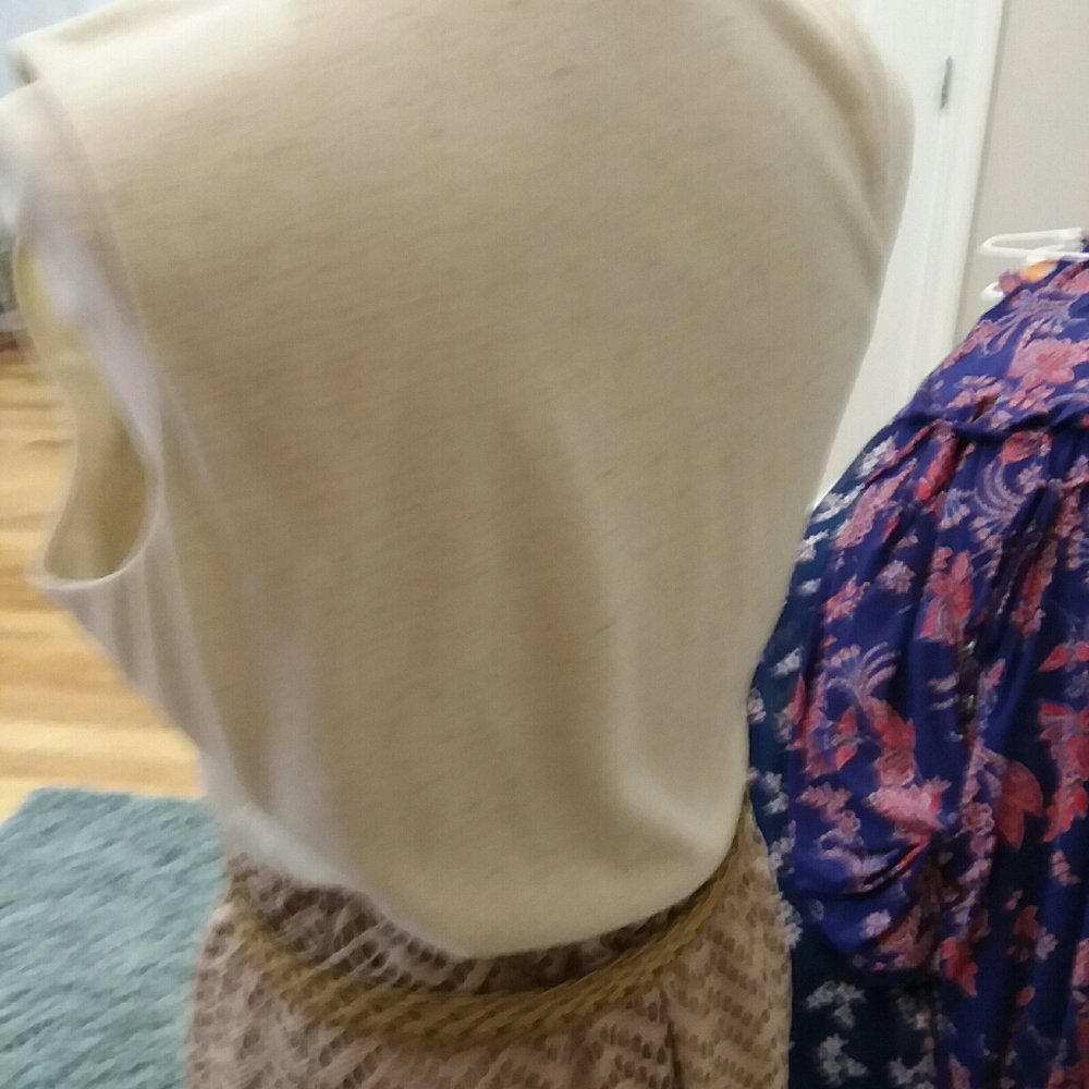 Dress - Picture 2 of 5